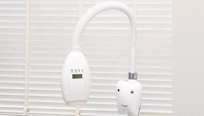 ホワイトニングマシン